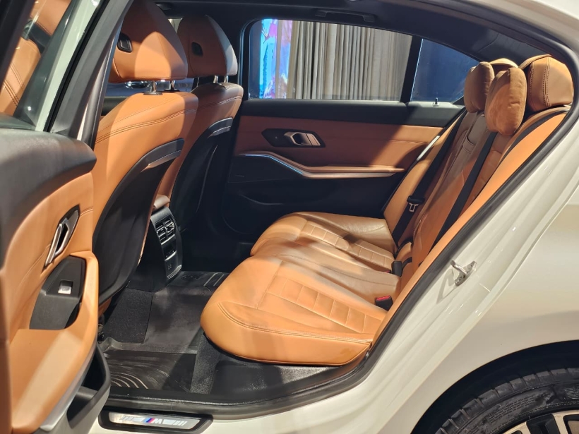 BMW 3 Series Gran Limousine 330Li M Sport