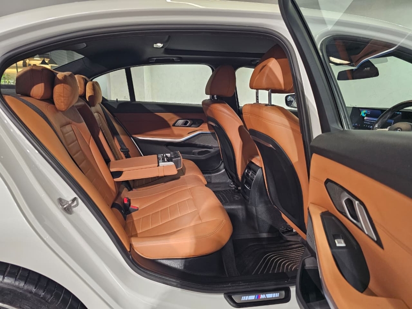 BMW 3 Series Gran Limousine 330Li M Sport