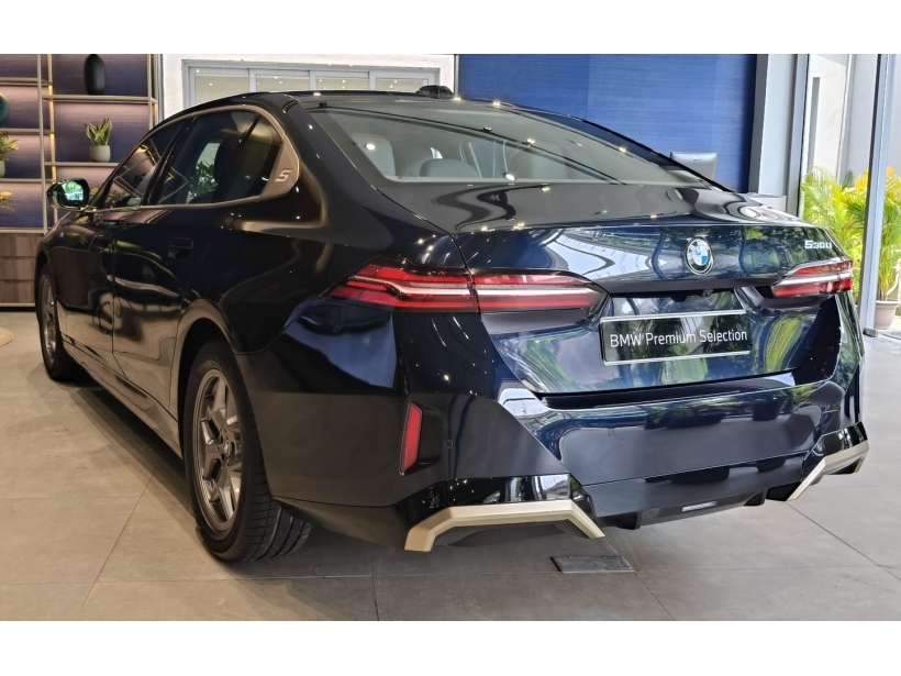 BMW 5 Series 530Li LWB
