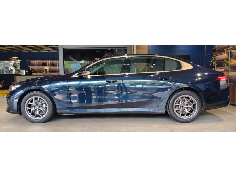 BMW 5 Series 530Li LWB