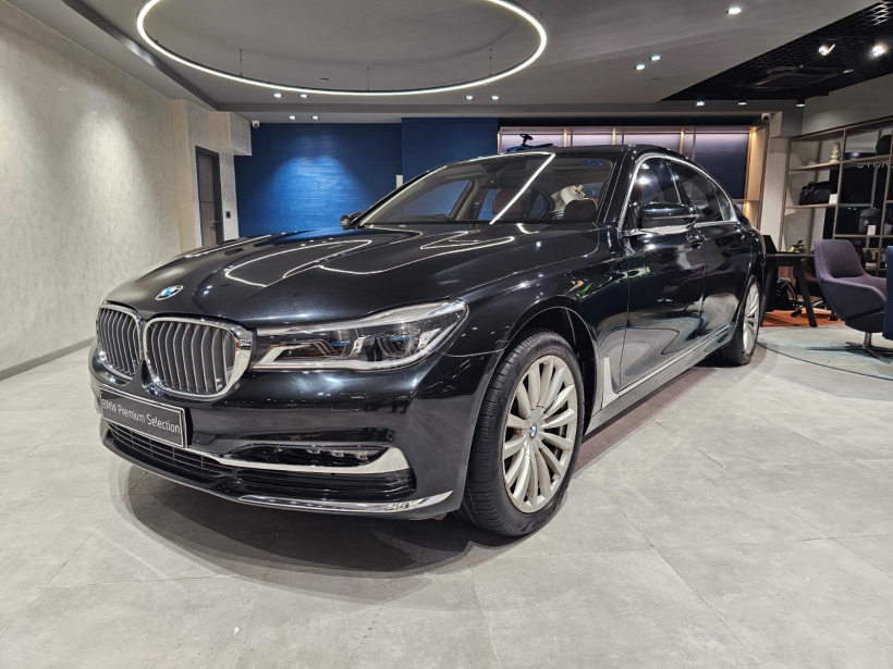 BMW 7 Series 740Li DPE Signature