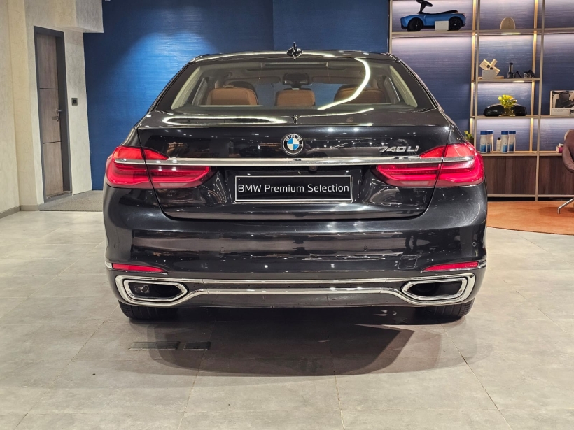 BMW 7 Series 740Li DPE Signature