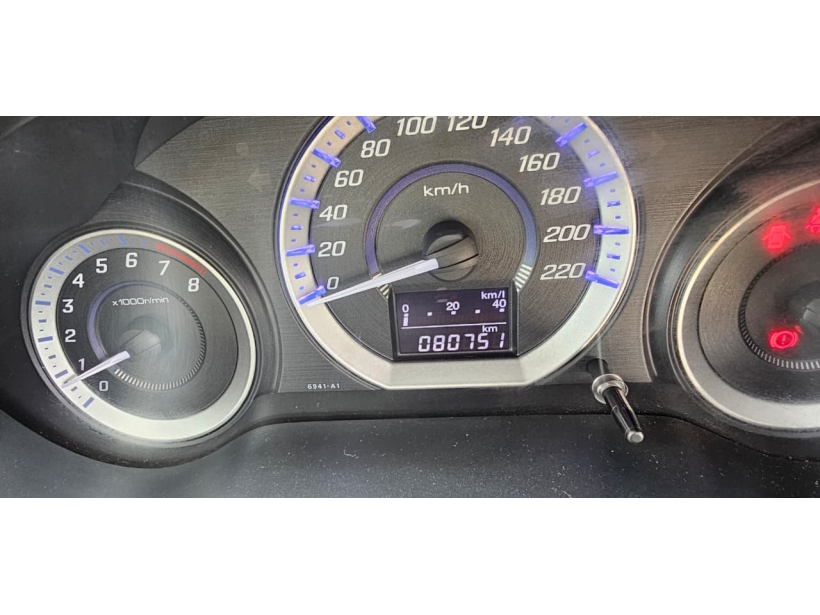 Honda City 1.5 V MT