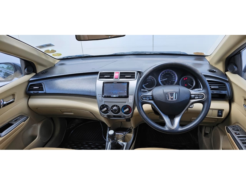 Honda City 1.5 V MT