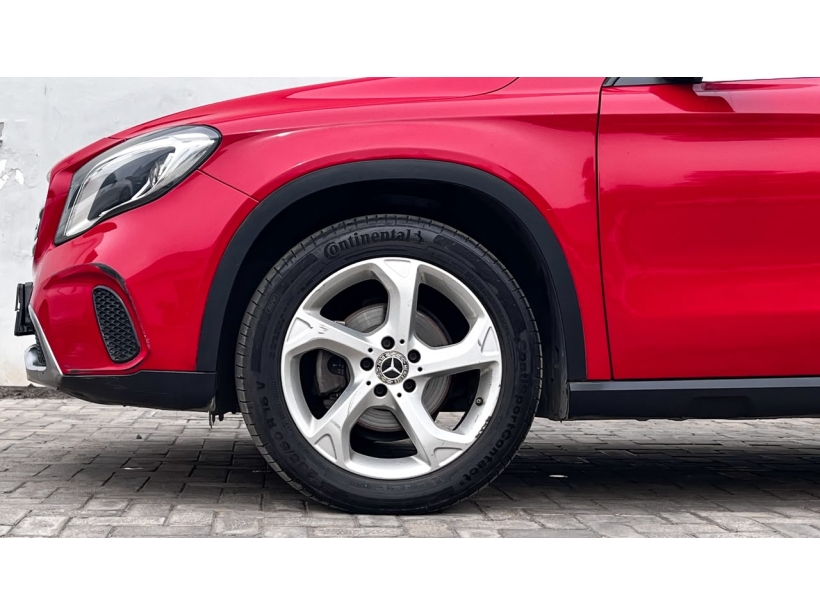 Mercedes Benz GLA Class 200 d Sport