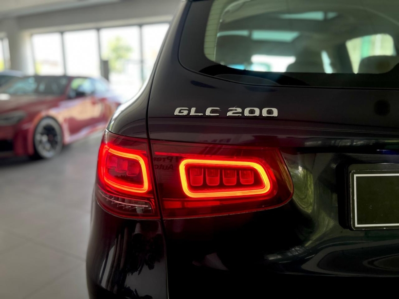 Mercedes Benz GLC 200 4MATIC