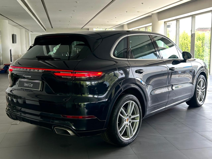 Porsche Cayenne Platinum Edition