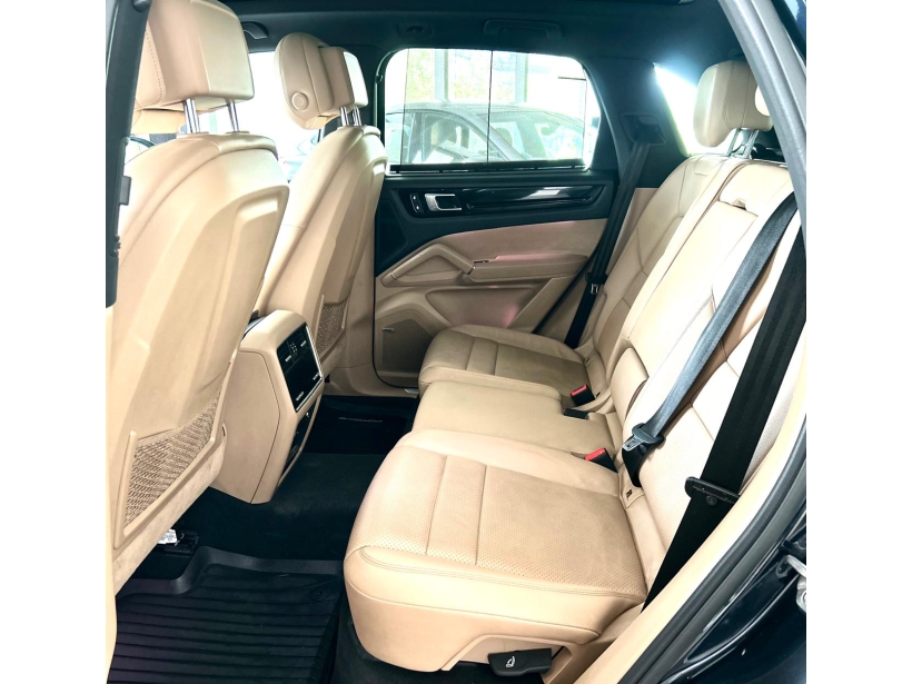 Porsche Cayenne Platinum Edition