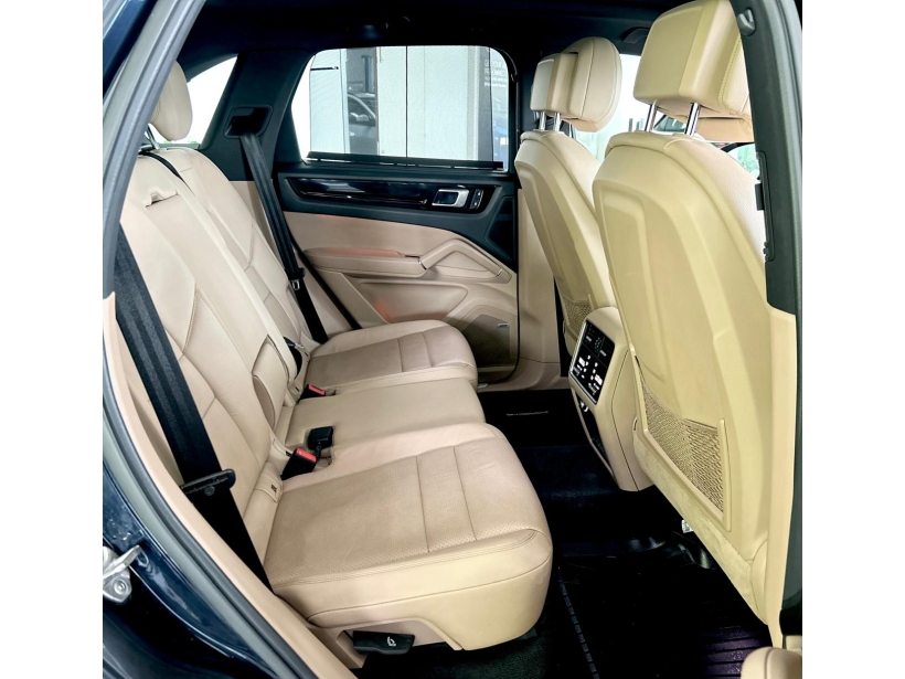 Porsche Cayenne Platinum Edition