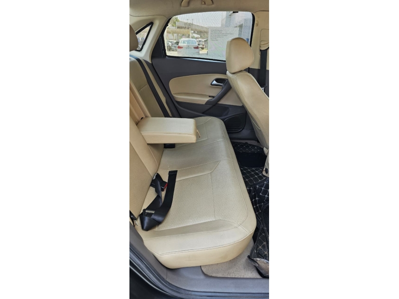 Volkswagen Vento 1.6L MT Highline Petrol