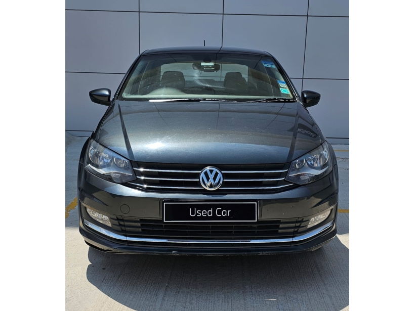 Volkswagen Vento 1.6L MT Highline Petrol