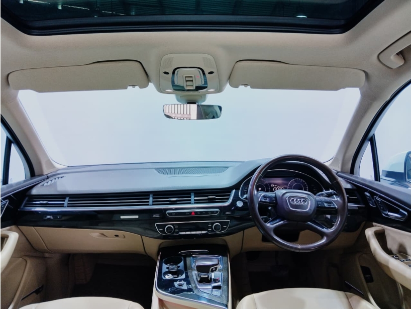 Audi Q7 45 TDI Technology Pack + Sunroof