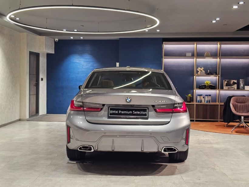 BMW 3 Series Gran Limousine 330Li M Sport