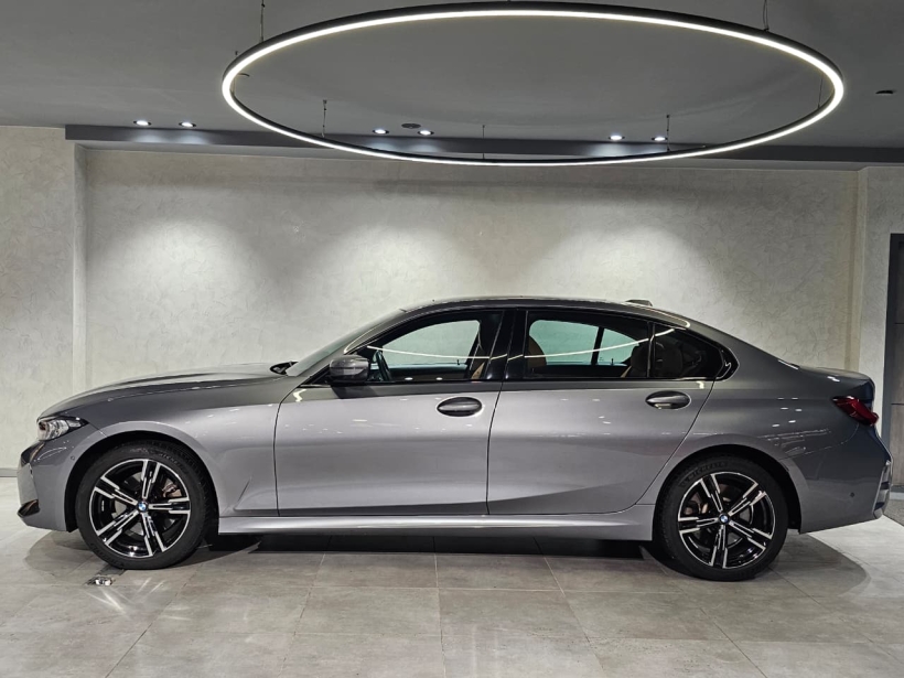 BMW 3 Series Gran Limousine 330Li M Sport