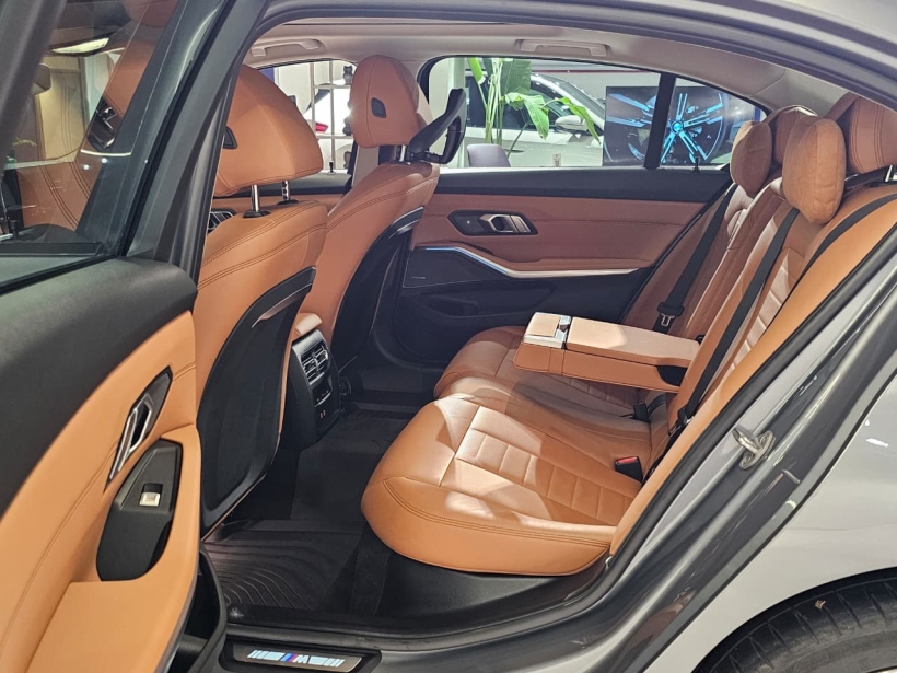 BMW 3 Series Gran Limousine 330Li M Sport