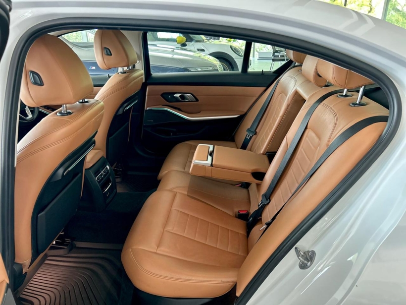BMW 3 Series Gran Limousine 330Li Luxury Line