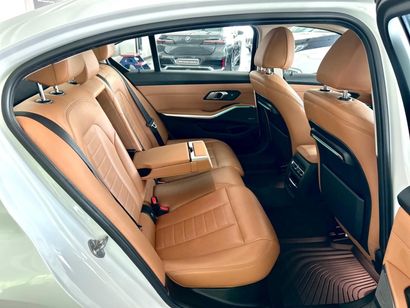 BMW 3 Series Gran Limousine 330Li Luxury Line