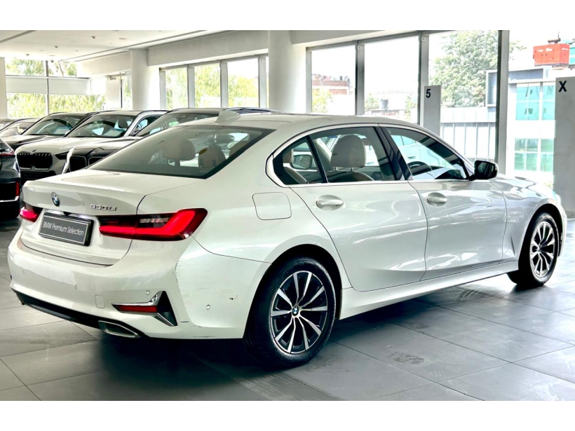 BMW 3 Series Gran Limousine 330Li Luxury Line