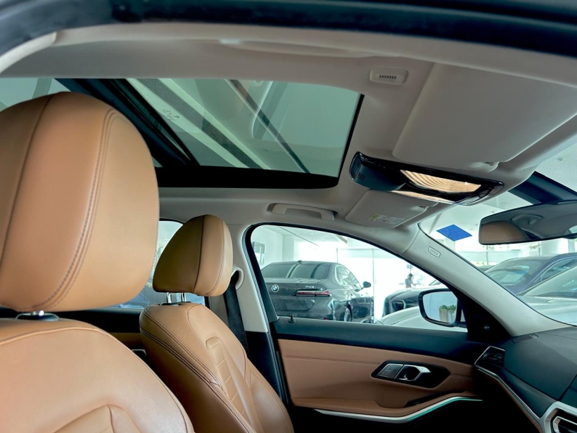 BMW 3 Series Gran Limousine 330Li Luxury Line