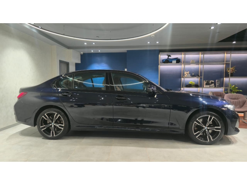 BMW 3 Series 330Li M Sport