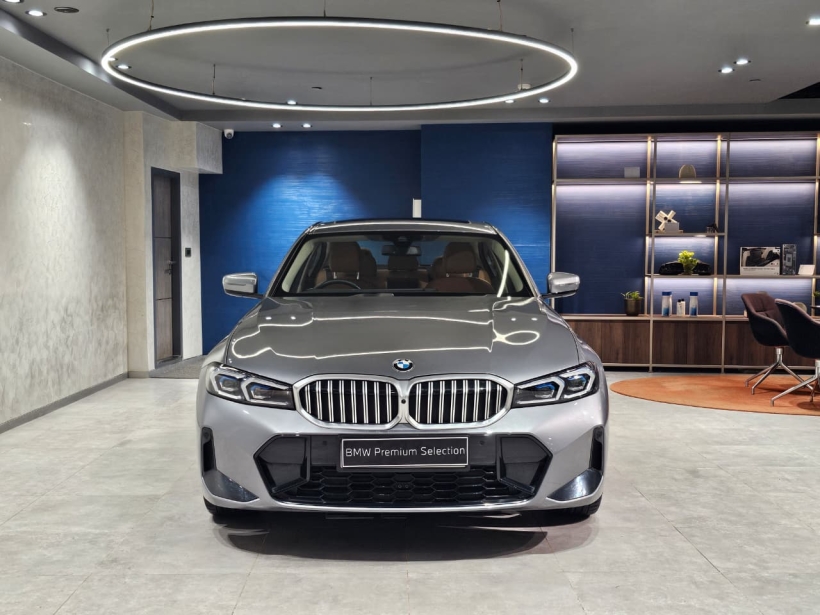 BMW 3 Series Gran Limousine 330Li M Sport