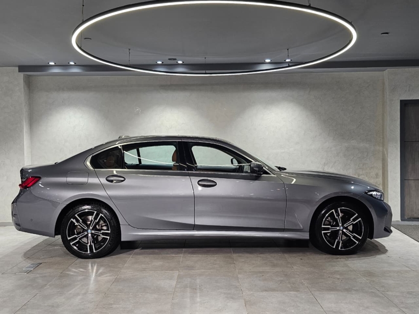 BMW 3 Series Gran Limousine 330Li M Sport
