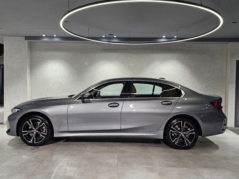 BMW 3 Series Gran Limousine 330Li M Sport
