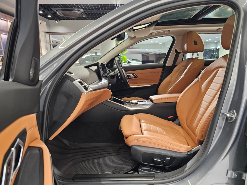 BMW 3 Series Gran Limousine 330Li M Sport