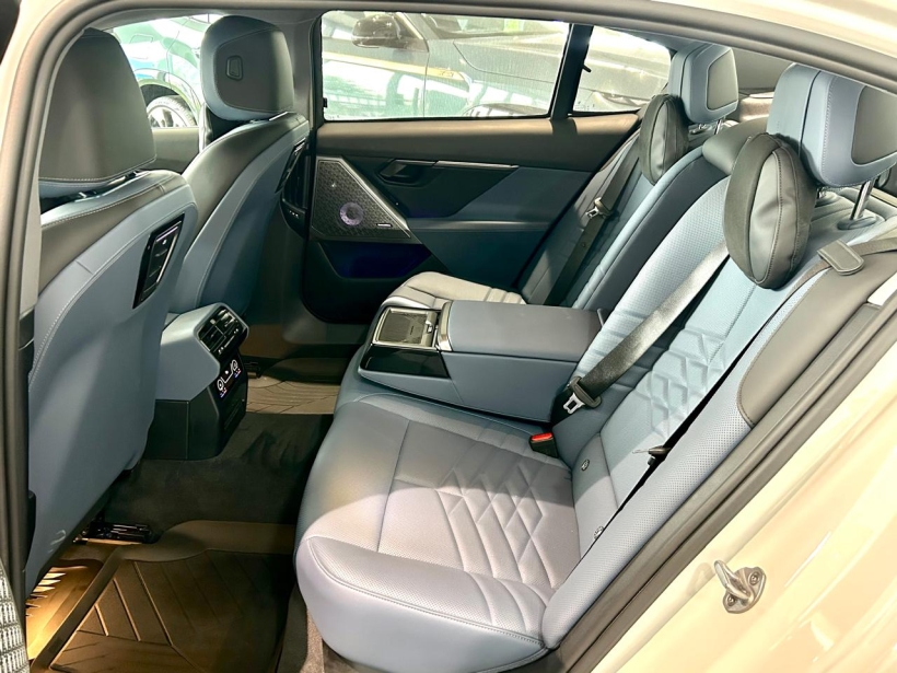 BMW 5 Series 530Li M Sport LWB