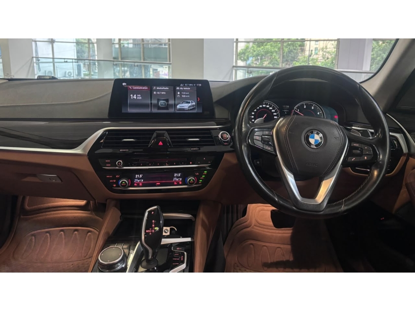 BMW 5 Series 520d Luxury Line