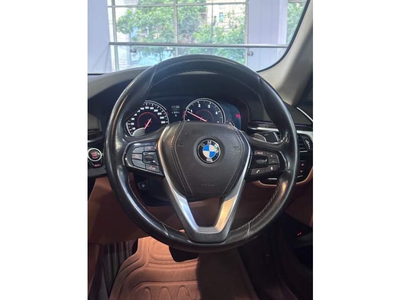 BMW 5 Series 520d Luxury Line