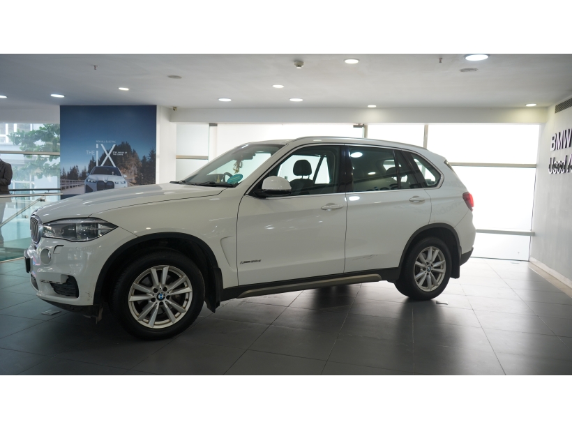 BMW X5 xDrive30d Design Pure Experience