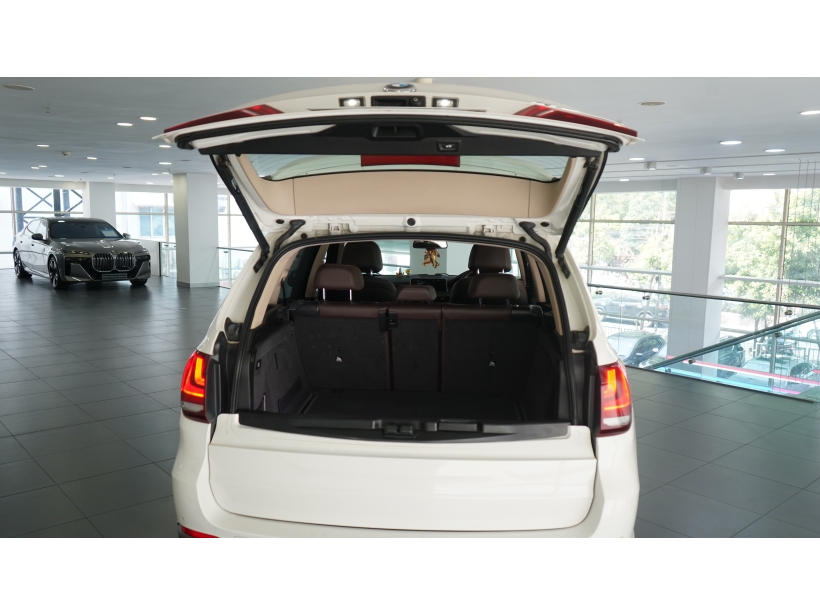 BMW X5 xDrive30d Design Pure Experience