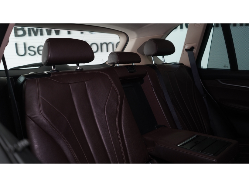 BMW X5 xDrive30d Design Pure Experience