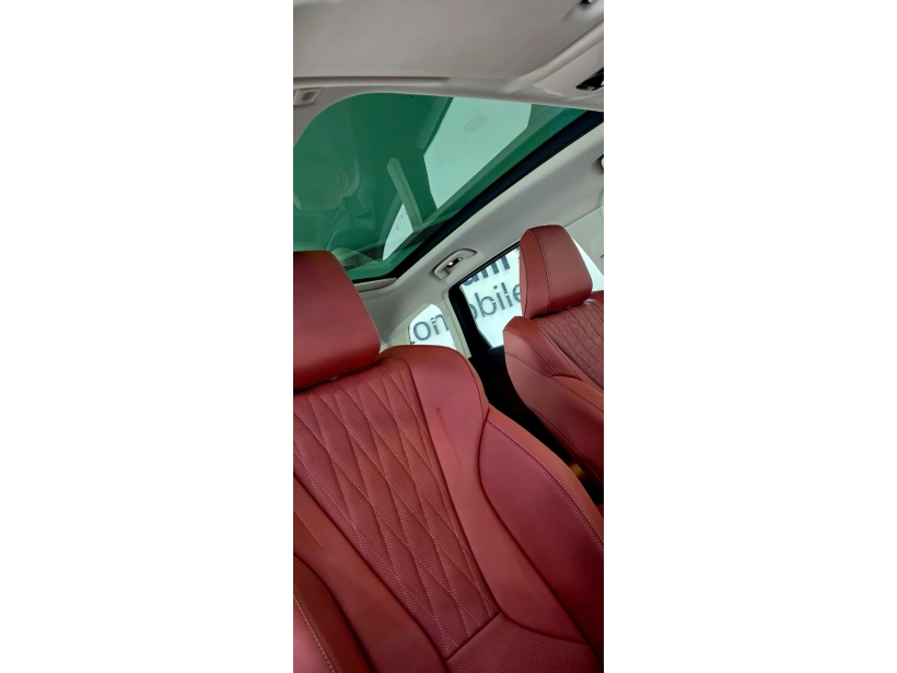 BMW iX1 LWB