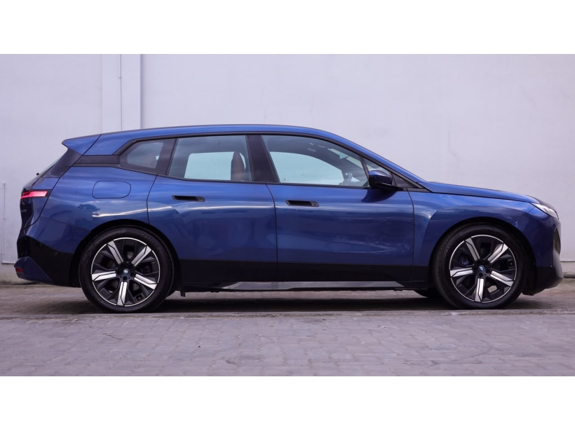BMW iX xDrive40