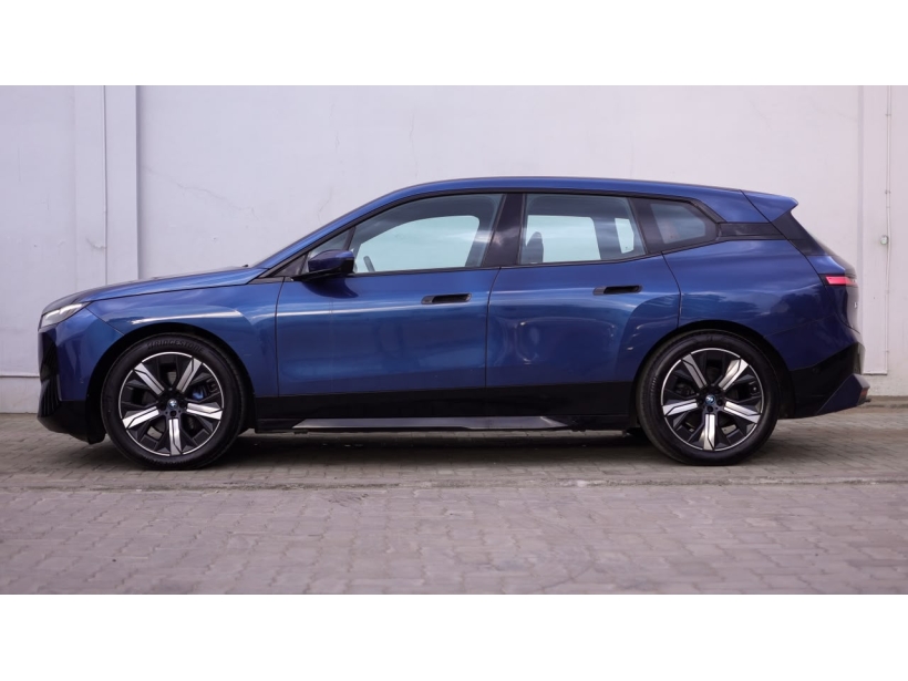 BMW iX xDrive40