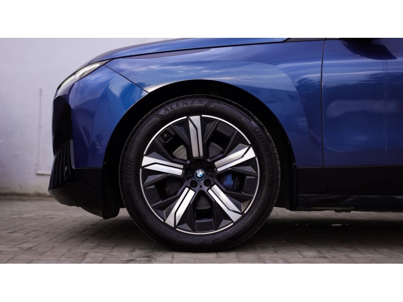 BMW iX xDrive40