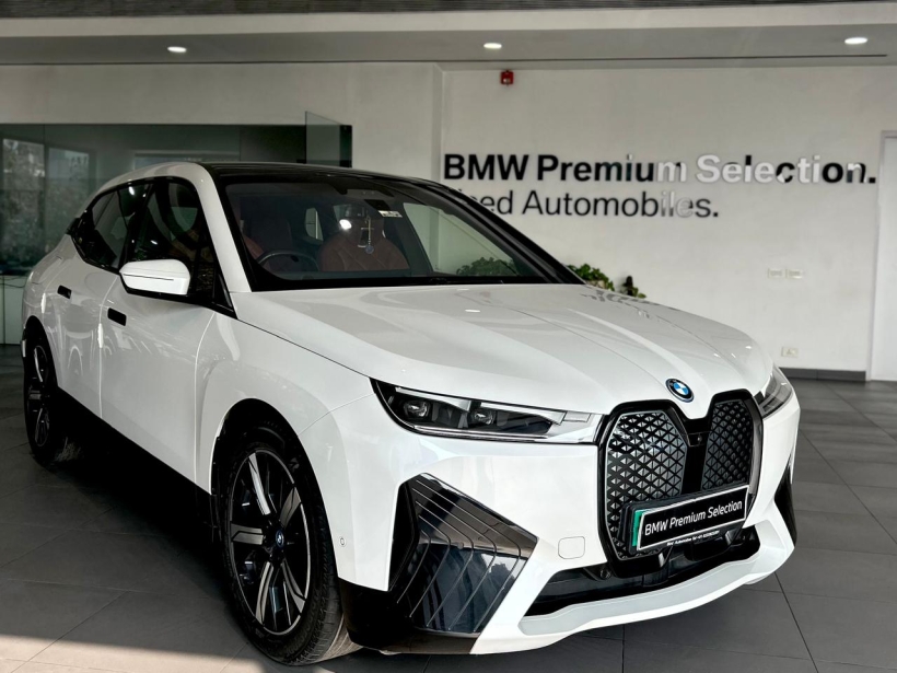 BMW iX xDrive40