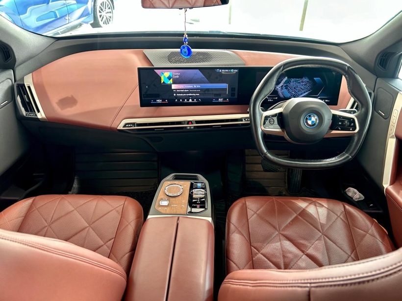 BMW iX xDrive40
