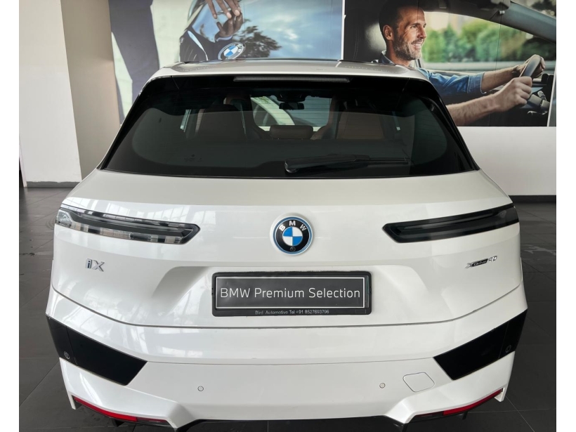 BMW iX xDrive40