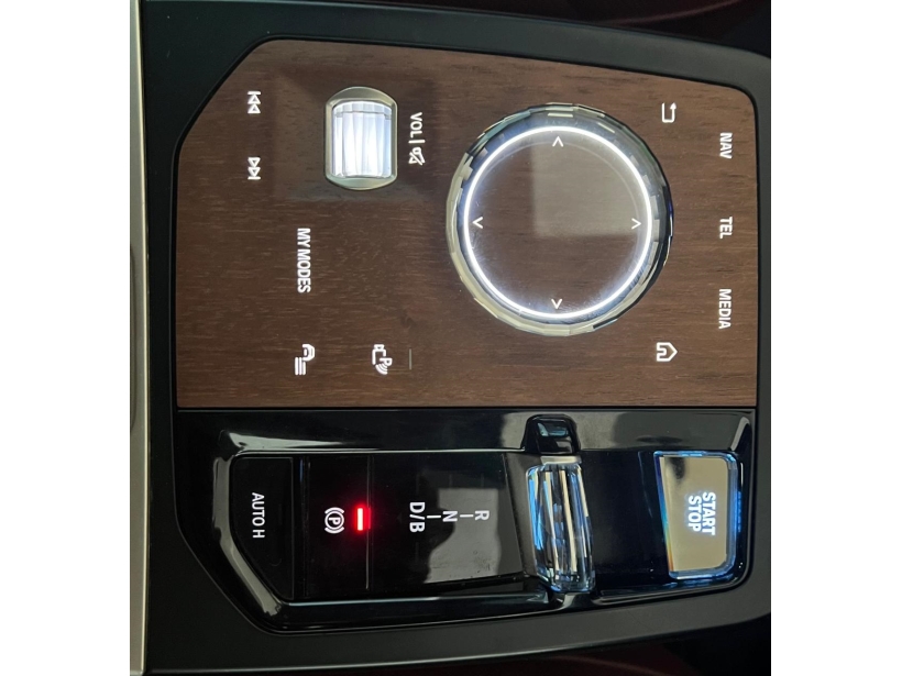 BMW iX xDrive40