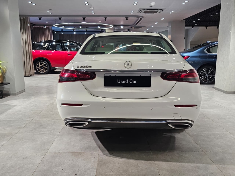 Mercedes Benz E Class 220 CDI AT