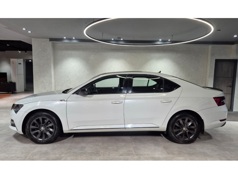 Skoda Superb Sportline 2.0 TSI AT