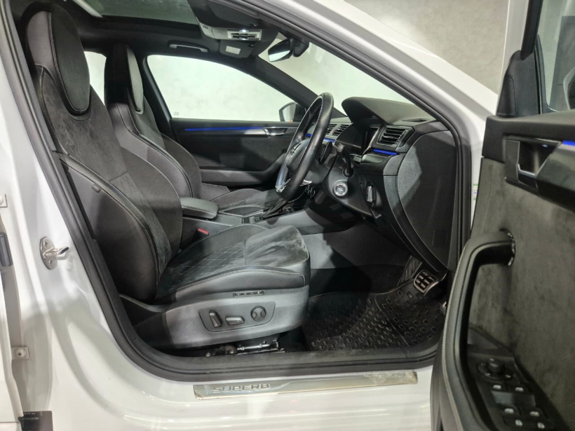 Skoda Superb Sportline 2.0 TSI AT