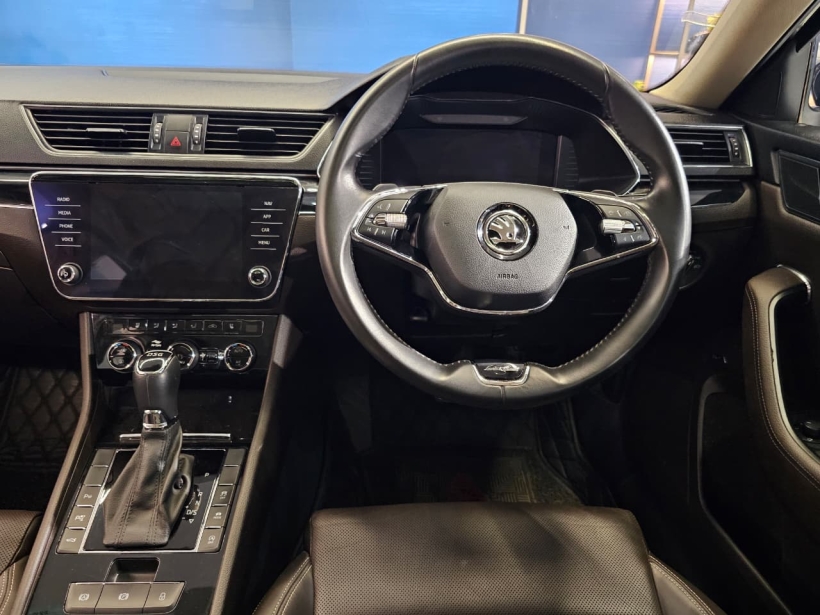 Skoda Superb L&K TSI AT