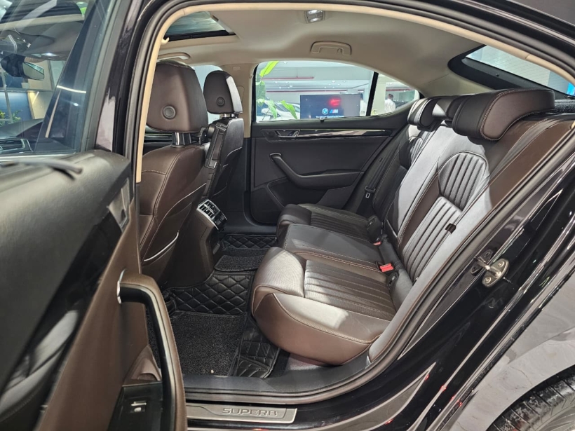 Skoda Superb L&K TSI AT