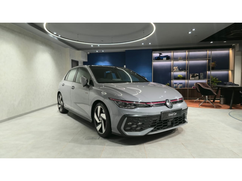 Volkswagen Golf GTI 2.0L TSI