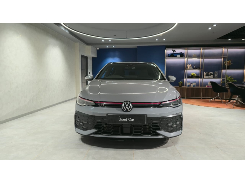 Volkswagen Golf GTI 2.0L TSI