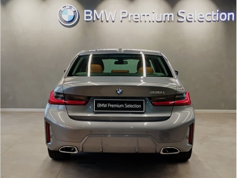 BMW 3 Series Gran Limousine 330Li M Sport